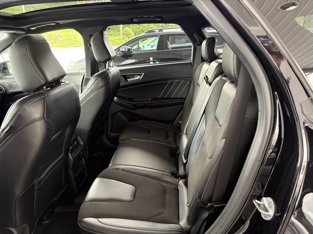 Ford Edge ST AWD 2023 à Saint-Georges, Québec - 22 - w1024h768px