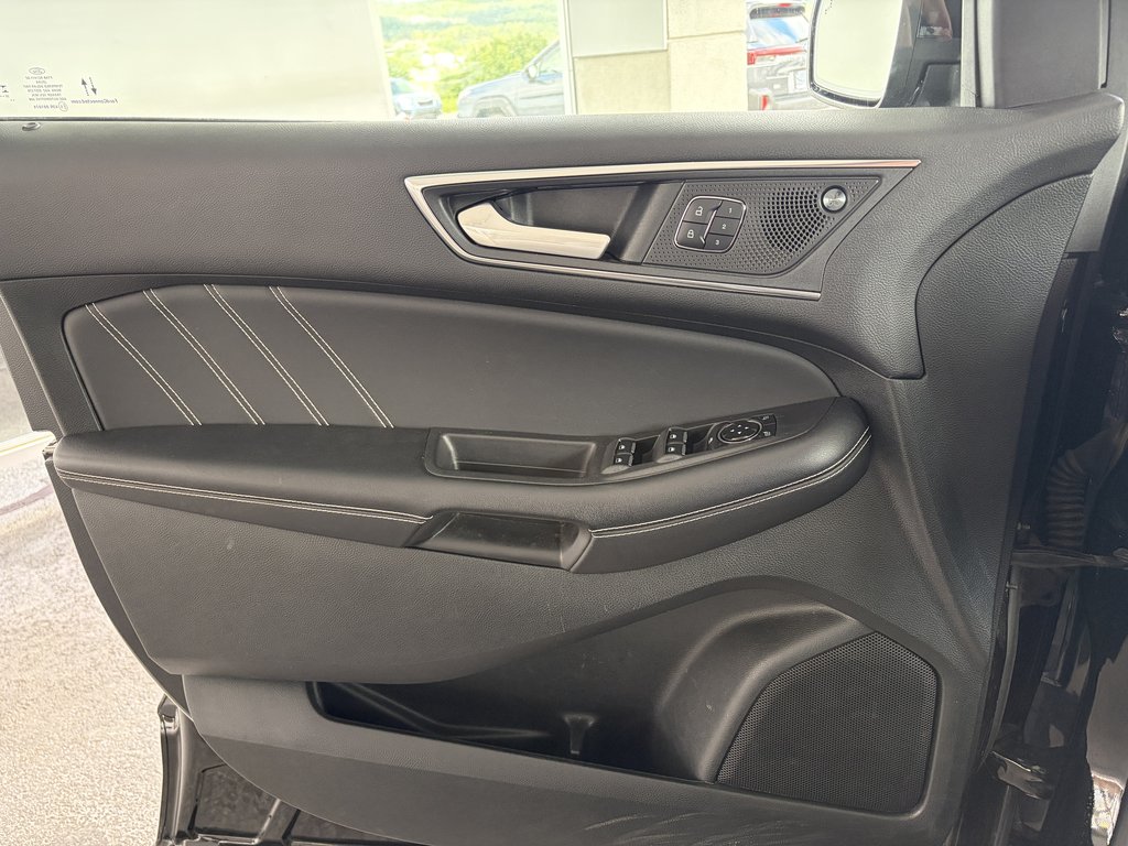 Ford Edge ST AWD 2023 à Saint-Georges, Québec - 18 - w1024h768px