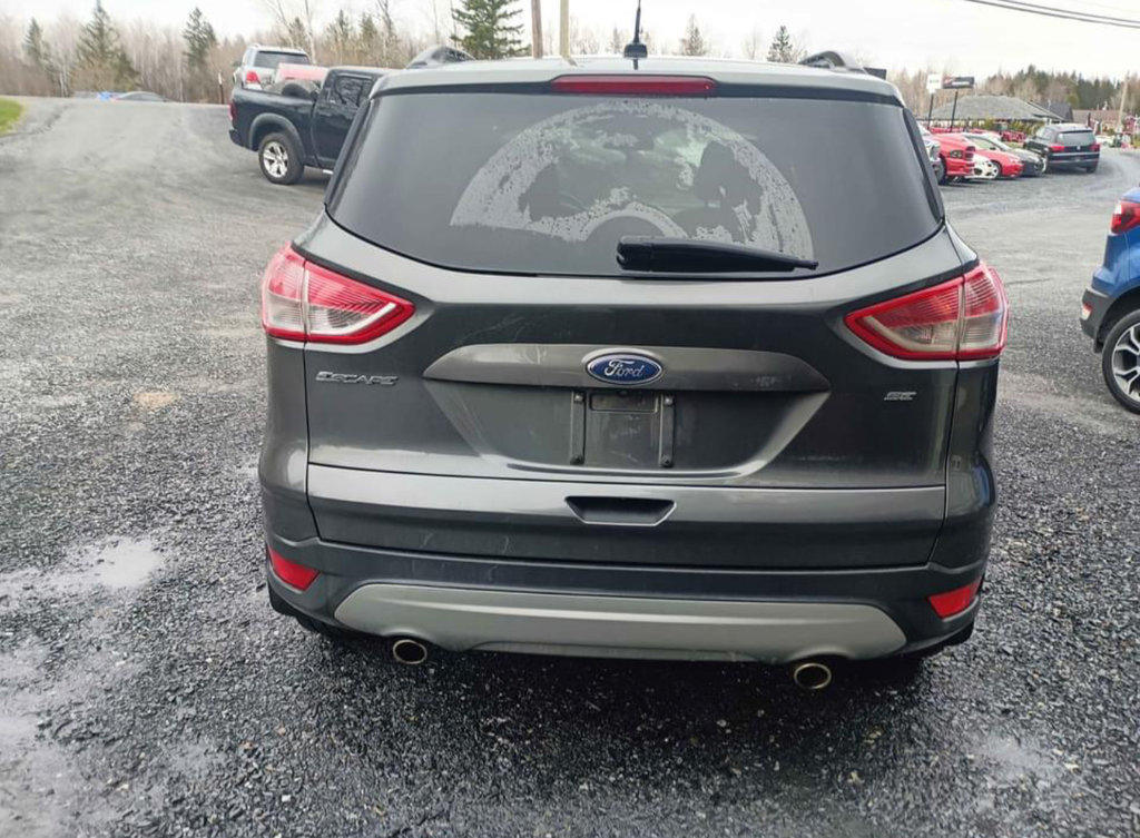 2016  Escape FWD 4dr SE in Saint-Georges, Quebec - 5 - w1024h768px