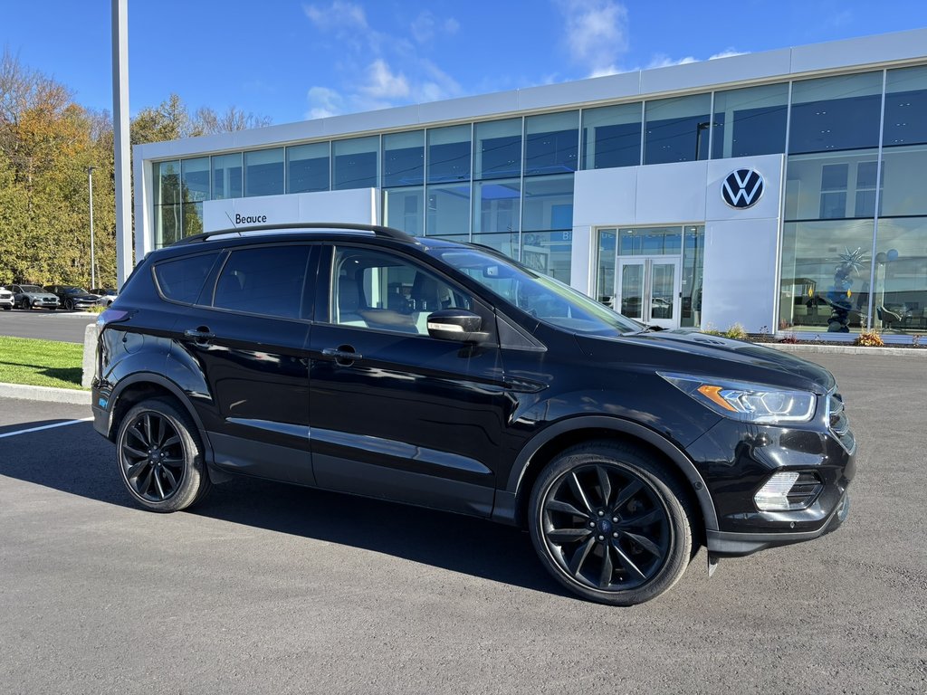 2018 Ford Escape Titanium 4WD in Saint-Georges, Quebec - 1 - w1024h768px