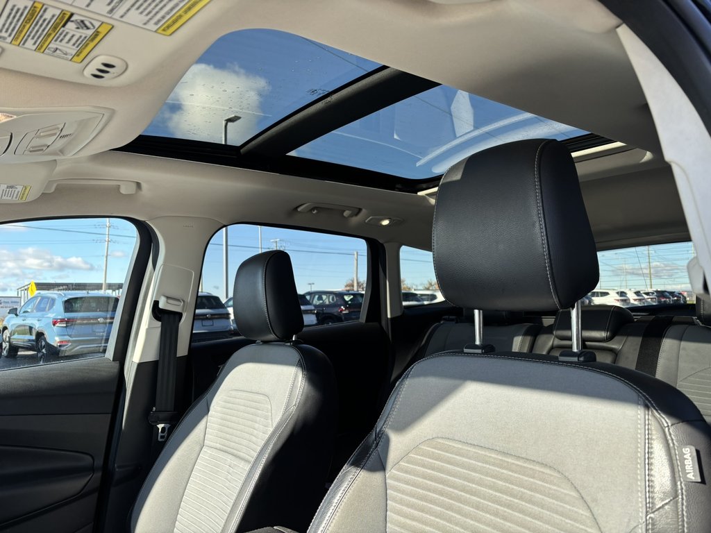 2018 Ford Escape Titanium 4WD in Saint-Georges, Quebec - 7 - w1024h768px