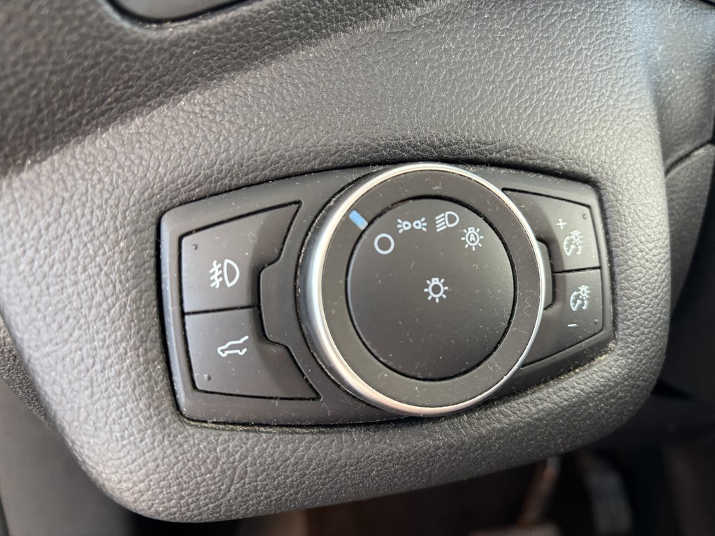 2018 Ford Escape SE FWD in Saint-Georges, Quebec - 17 - w1024h768px