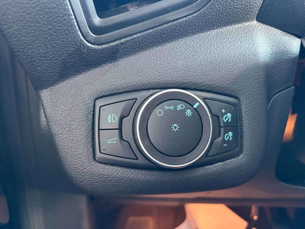 2018 Ford Escape SE in Saint-Georges, Quebec - 16 - w1024h768px