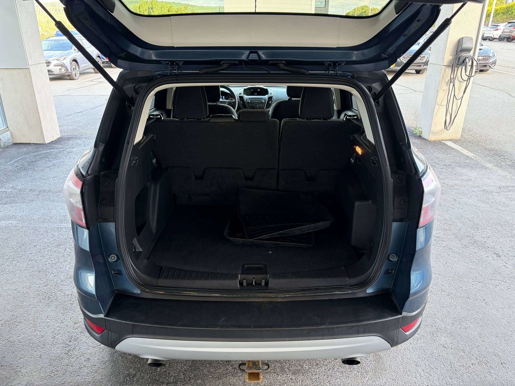 2018 Ford Escape SE in Saint-Georges, Quebec - 20 - w1024h768px