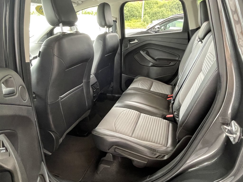 2019  Escape Titanium 4WD in Saint-Georges, Quebec - 26 - w1024h768px