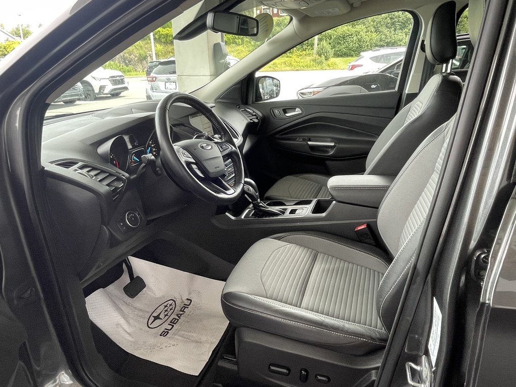 2019  Escape Titanium 4WD in Saint-Georges, Quebec - 13 - w1024h768px