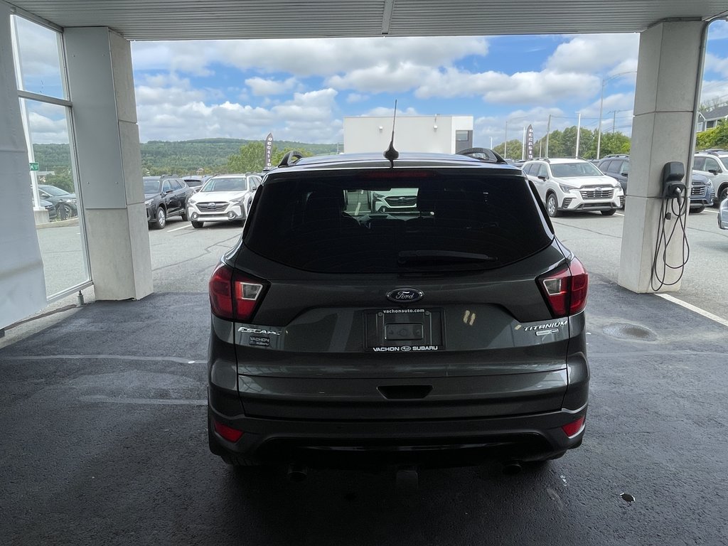 2019  Escape Titanium 4WD in Saint-Georges, Quebec - 4 - w1024h768px