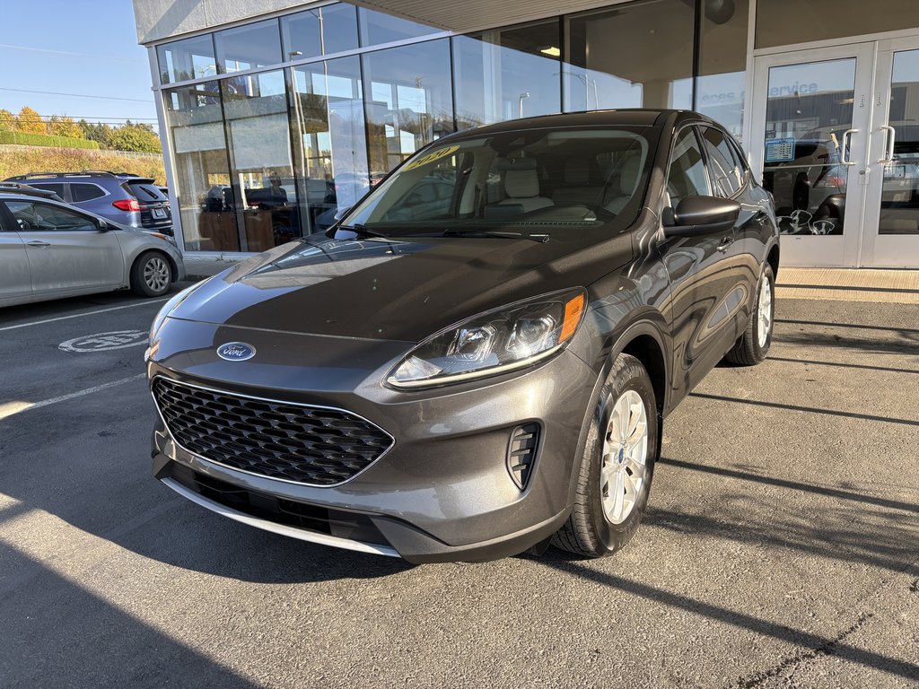 2020  Escape SE AWD in Saint-Georges, Quebec - 7 - w1024h768px