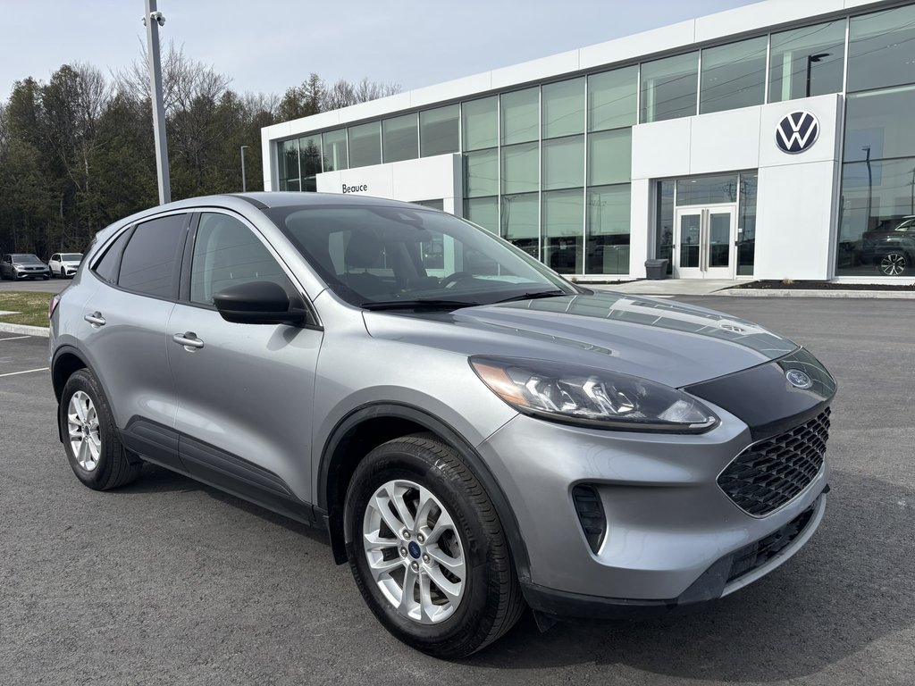 2022 Ford Escape SE AWD in Saint-Georges, Quebec - 1 - w1024h768px