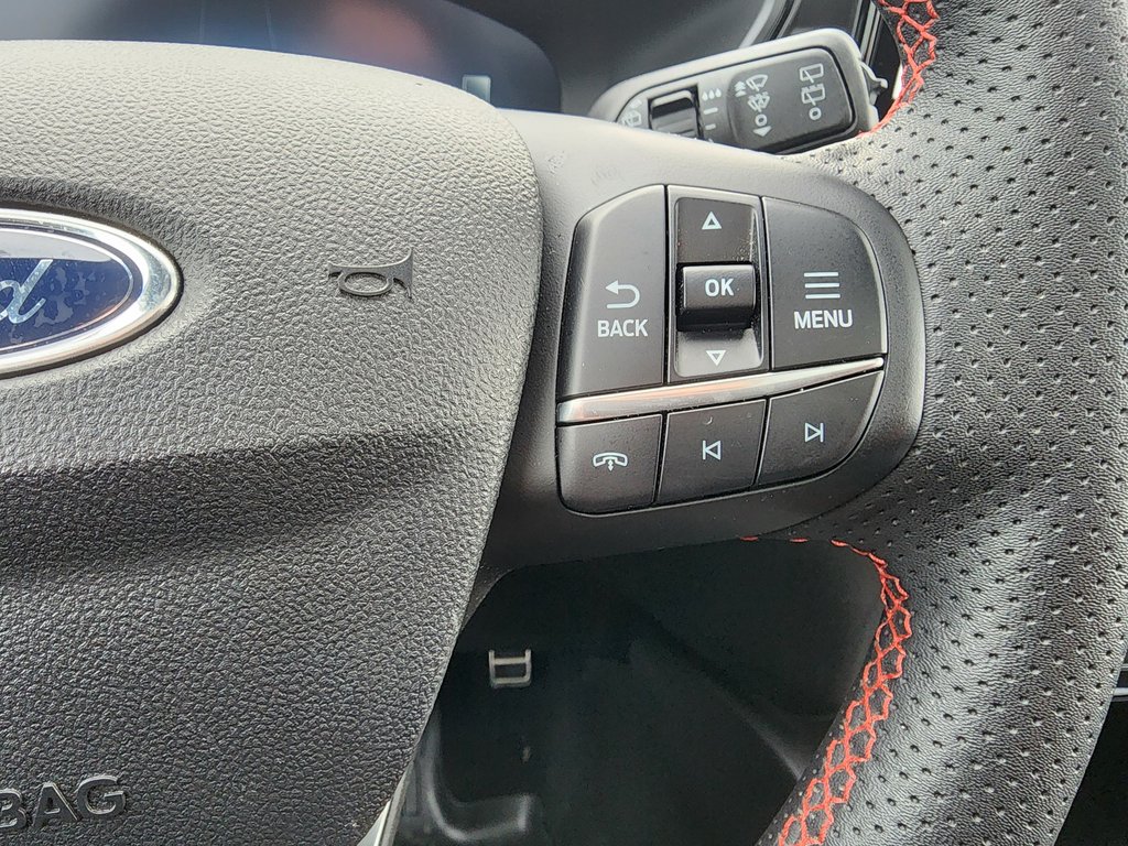 2023 Ford Escape ST-Line Elite AWD in Saint-Georges, Quebec - 13 - w1024h768px