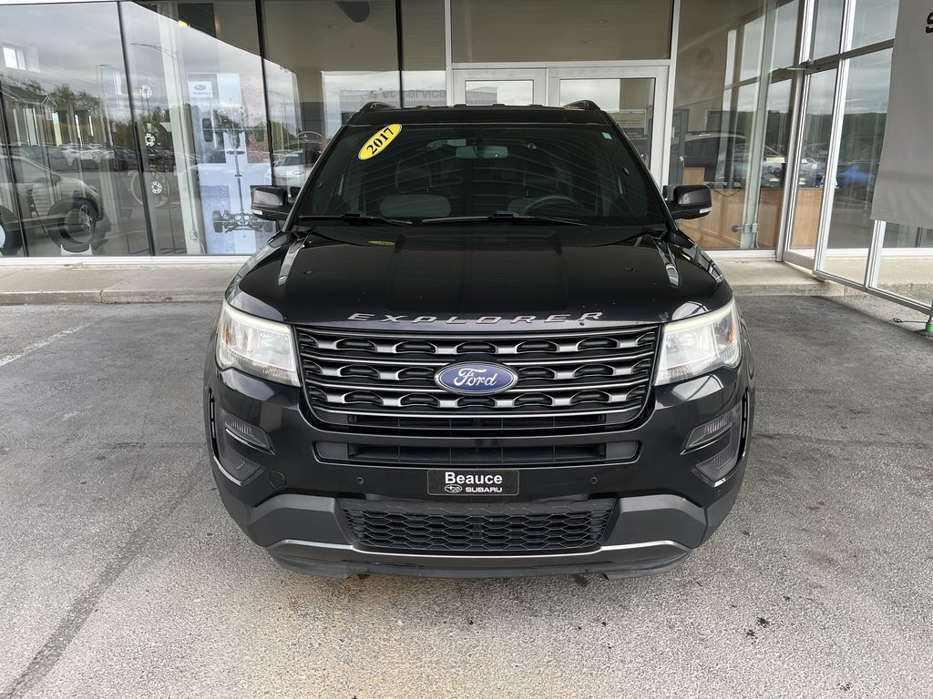 2017 Ford Explorer 4WD 4dr XLT in Saint-Georges, Quebec - 3 - w1024h768px