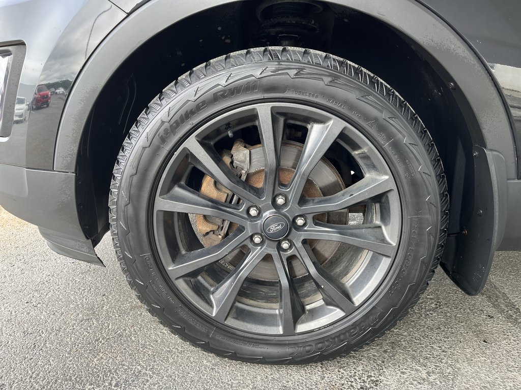 2017 Ford Explorer 4WD 4dr XLT in Saint-Georges, Quebec - 9 - w1024h768px