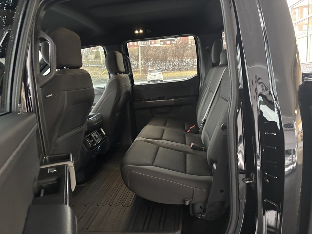 Ford F-150 XLT 4WD SuperCrew 5.5' Box 2021 à Saint-Georges, Québec - 22 - w1024h768px