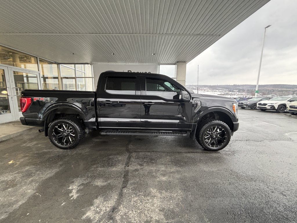 Ford F-150 XLT 4WD SuperCrew 5.5' Box 2021 à Saint-Georges, Québec - 2 - w1024h768px