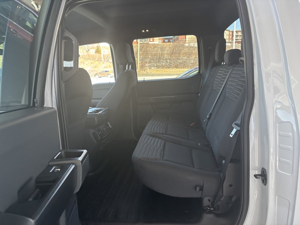 Ford F-150 XL 4WD SuperCrew 6.5' Box 2023 à Saint-Georges, Québec - 20 - w1024h768px