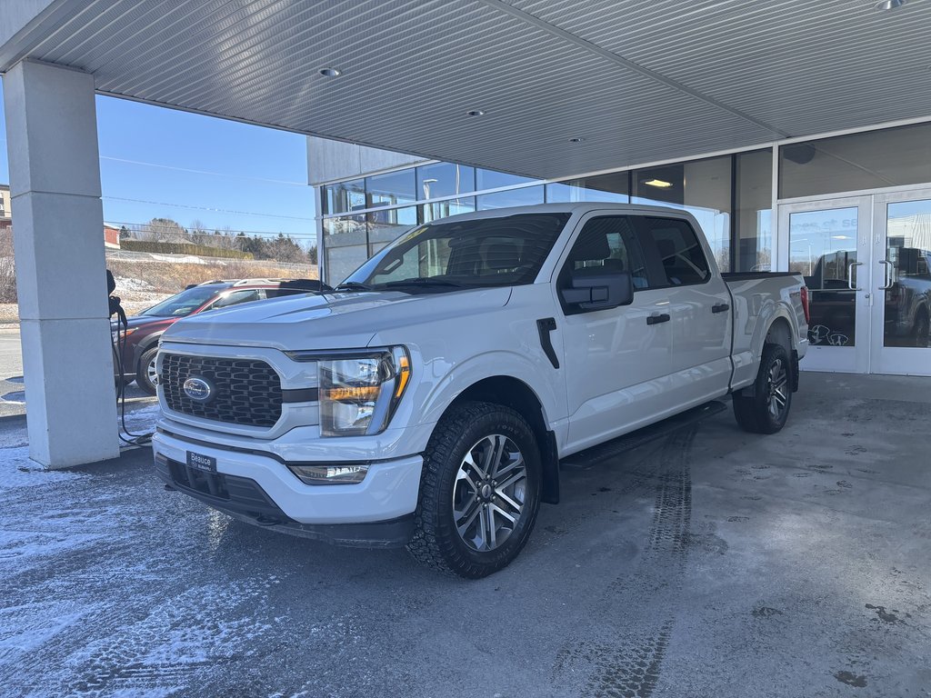 Ford F-150 XL 4WD SuperCrew 6.5' Box 2023 à Saint-Georges, Québec - 7 - w1024h768px