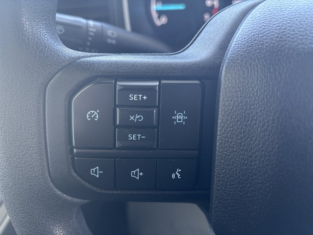 Ford F-150 XL 4WD SuperCrew 6.5' Box 2023 à Saint-Georges, Québec - 14 - w1024h768px