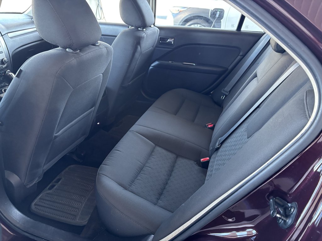 2011 Ford Fusion 4dr Sdn I4 SEL FWD in Saint-Georges, Quebec - 19 - w1024h768px