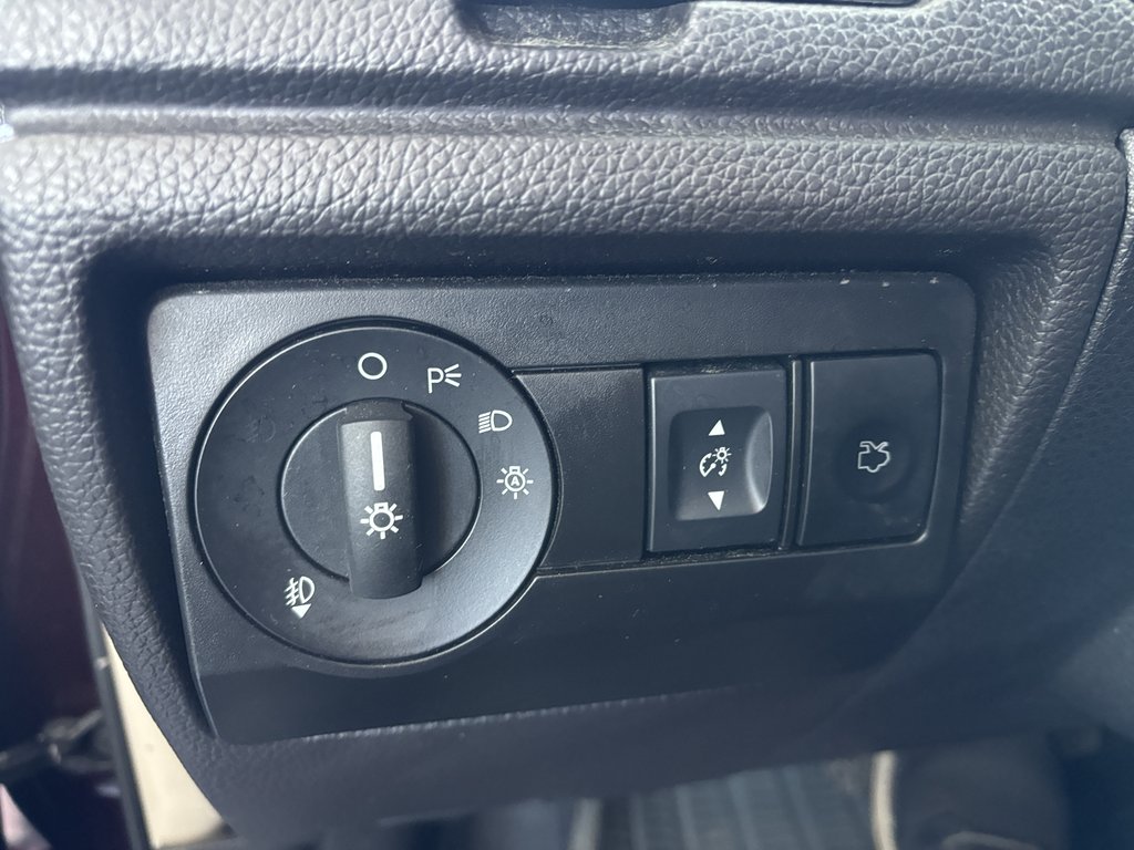 2011 Ford Fusion 4dr Sdn I4 SEL FWD in Saint-Georges, Quebec - 17 - w1024h768px