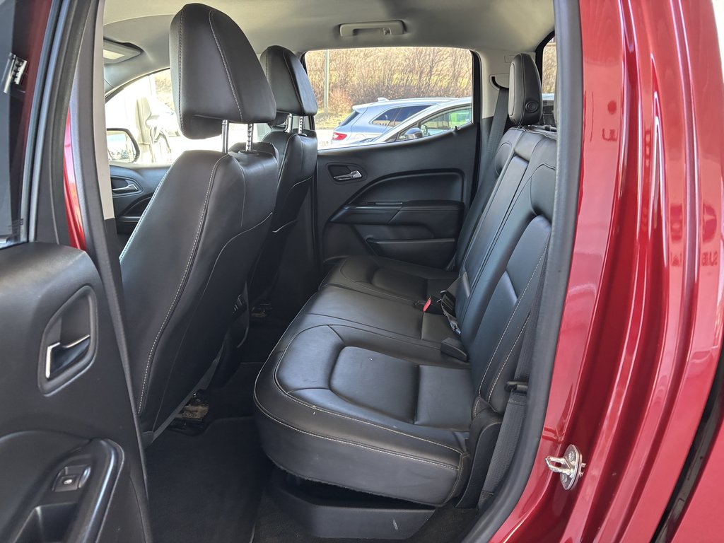 2016 GMC Canyon 4WD Crew Cab 140.5  SLT in Saint-Georges, Quebec - 23 - w1024h768px