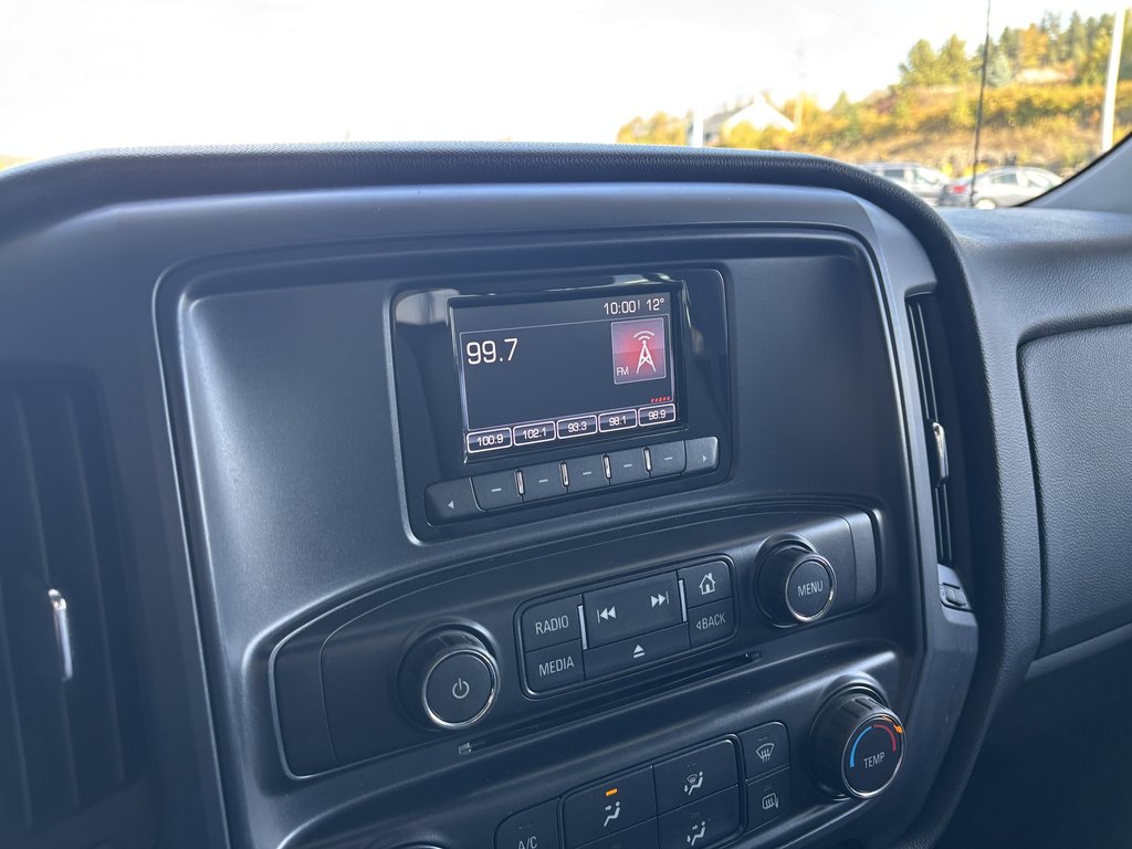 2015 GMC Sierra 1500 4WD Crew Cab 153.0 in Saint-Georges, Quebec - 13 - w1024h768px