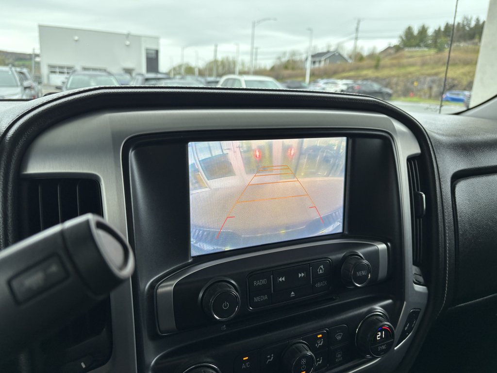 GMC Sierra 1500 4WD Crew Cab 143.5  SLE 2016 à Saint-Georges, Québec - 16 - w1024h768px