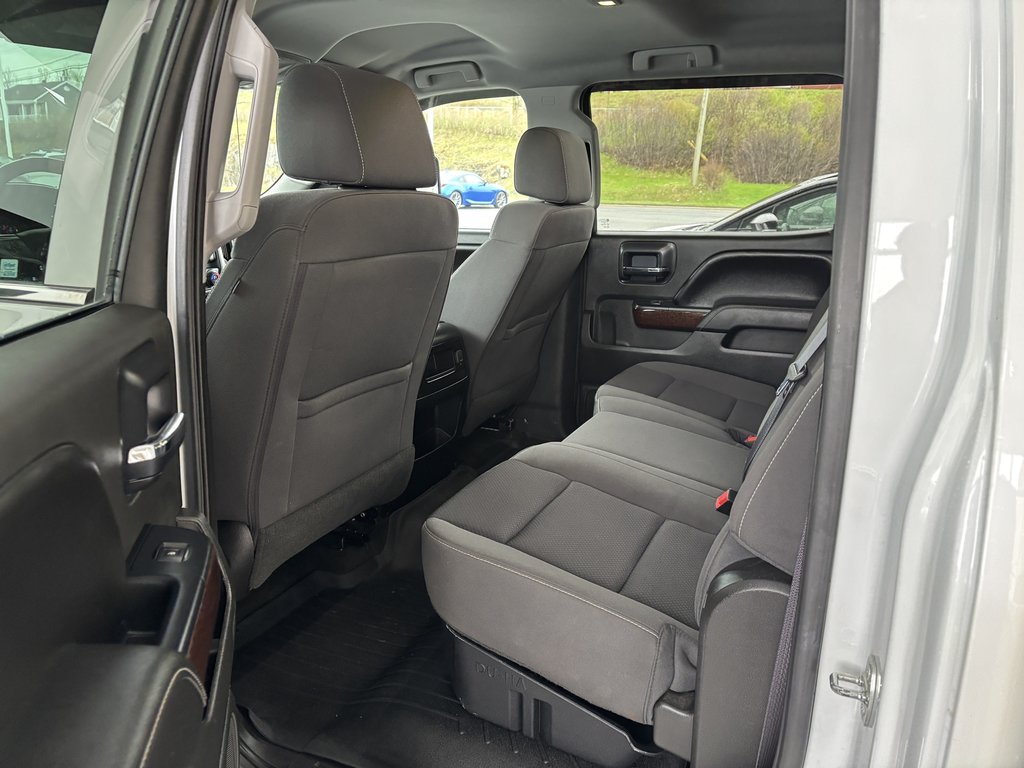 GMC Sierra 1500 4WD Crew Cab 143.5  SLE 2016 à Saint-Georges, Québec - 19 - w1024h768px