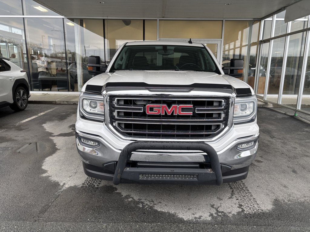 GMC Sierra 1500 4WD Crew Cab 143.5  SLE 2016 à Saint-Georges, Québec - 8 - w1024h768px