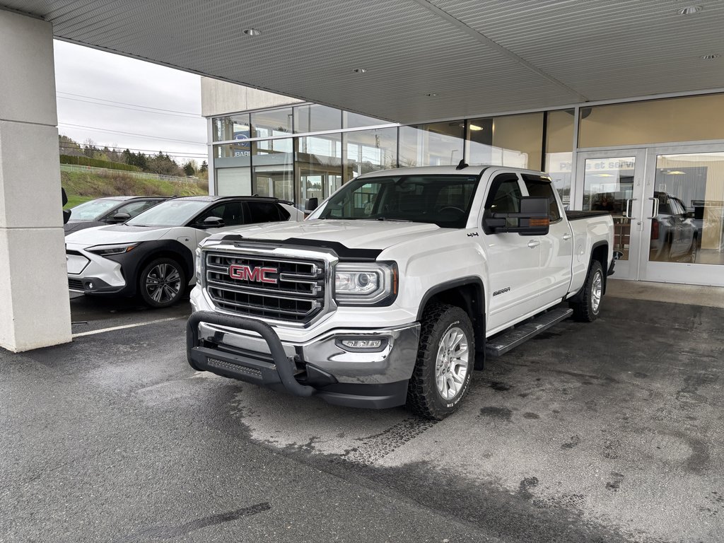 GMC Sierra 1500 4WD Crew Cab 143.5  SLE 2016 à Saint-Georges, Québec - 7 - w1024h768px