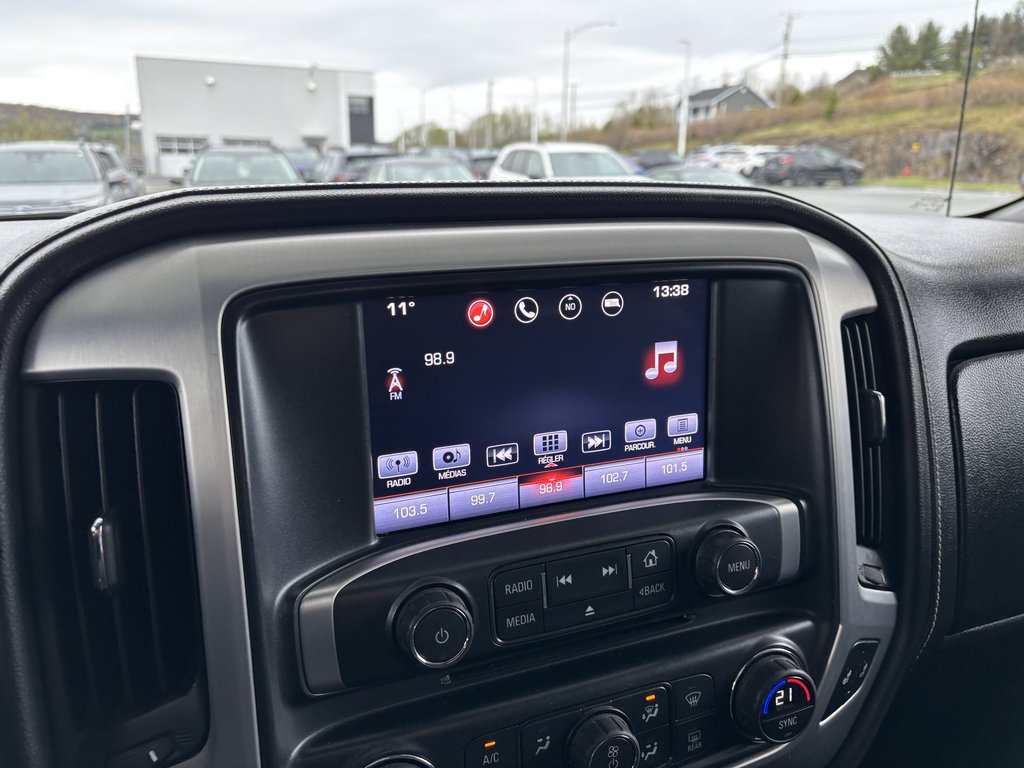 GMC Sierra 1500 4WD Crew Cab 143.5  SLE 2016 à Saint-Georges, Québec - 14 - w1024h768px
