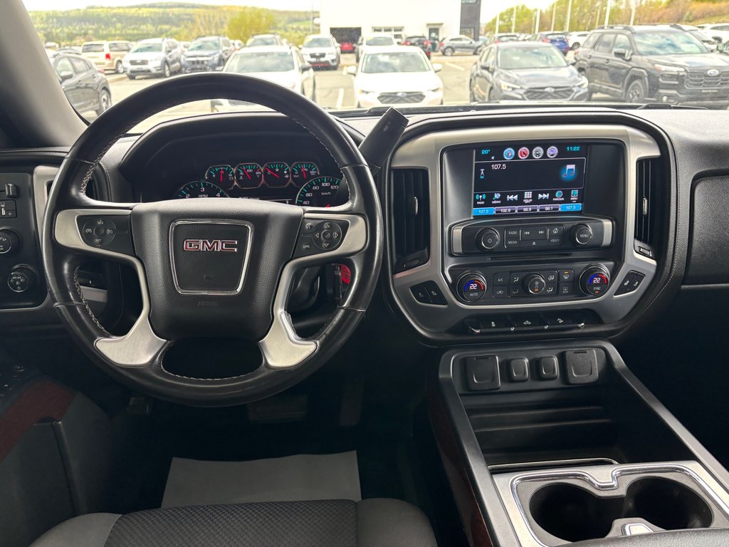 2017 GMC Sierra 1500 4WD Crew Cab 153.0  SLE in Saint-Georges, Quebec - 10 - w1024h768px