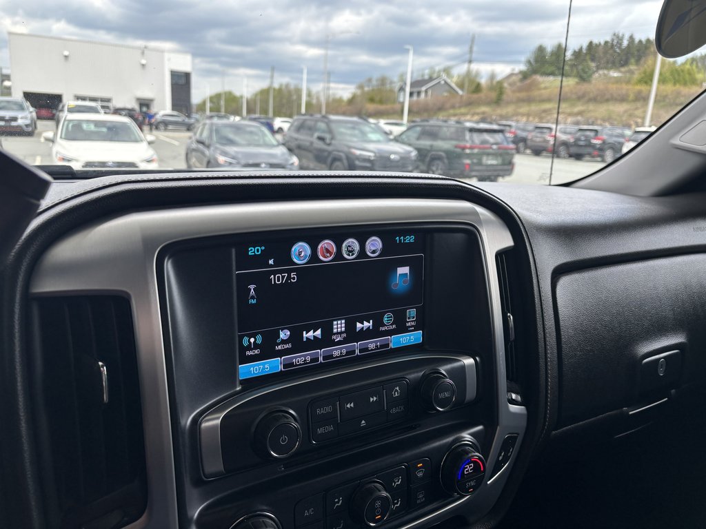 2017 GMC Sierra 1500 4WD Crew Cab 153.0  SLE in Saint-Georges, Quebec - 15 - w1024h768px