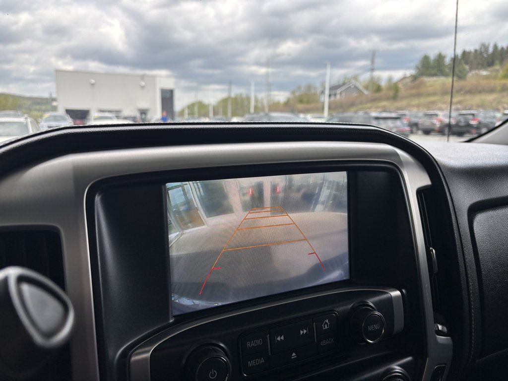 2017 GMC Sierra 1500 4WD Crew Cab 153.0  SLE in Saint-Georges, Quebec - 17 - w1024h768px