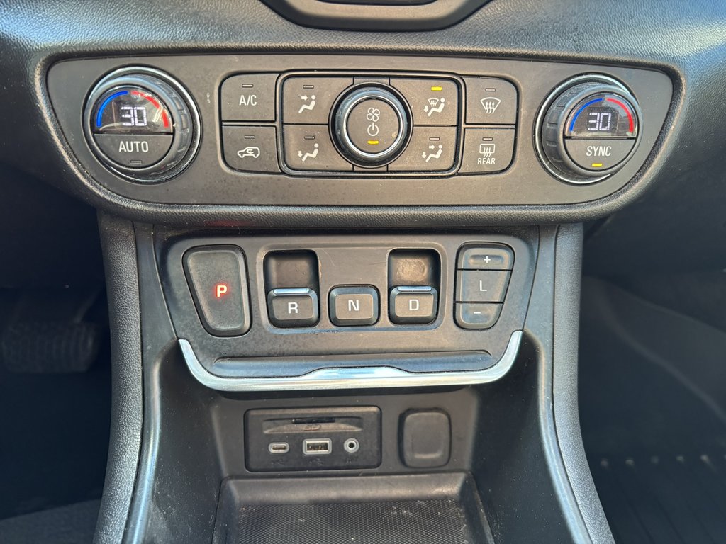 GMC Terrain AWD 4dr SLT 2019 à Saint-Georges, Québec - 17 - w1024h768px