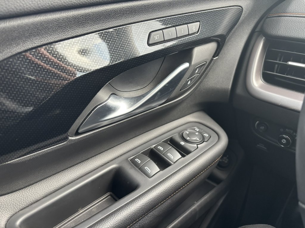 2022 GMC Terrain AWD 4dr AT4 in Saint-Georges, Quebec - 11 - w1024h768px