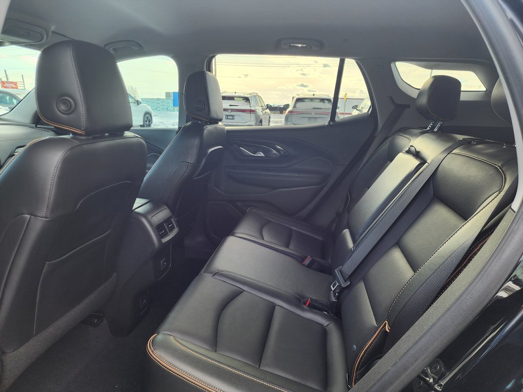 GMC Terrain AWD 4dr AT4 2022 à Saint-Georges, Québec - 7 - w1024h768px