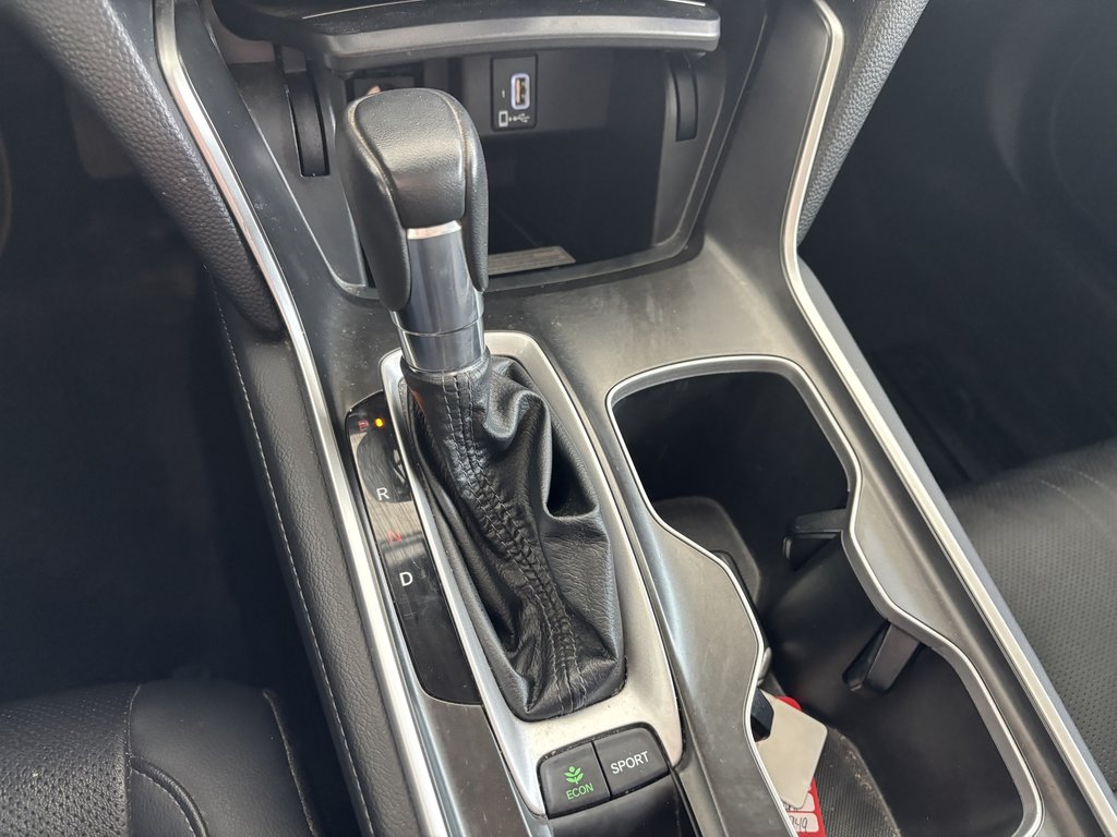Honda Accord Sedan Touring CVT 2018 à Saint-Georges, Québec - 18 - w1024h768px