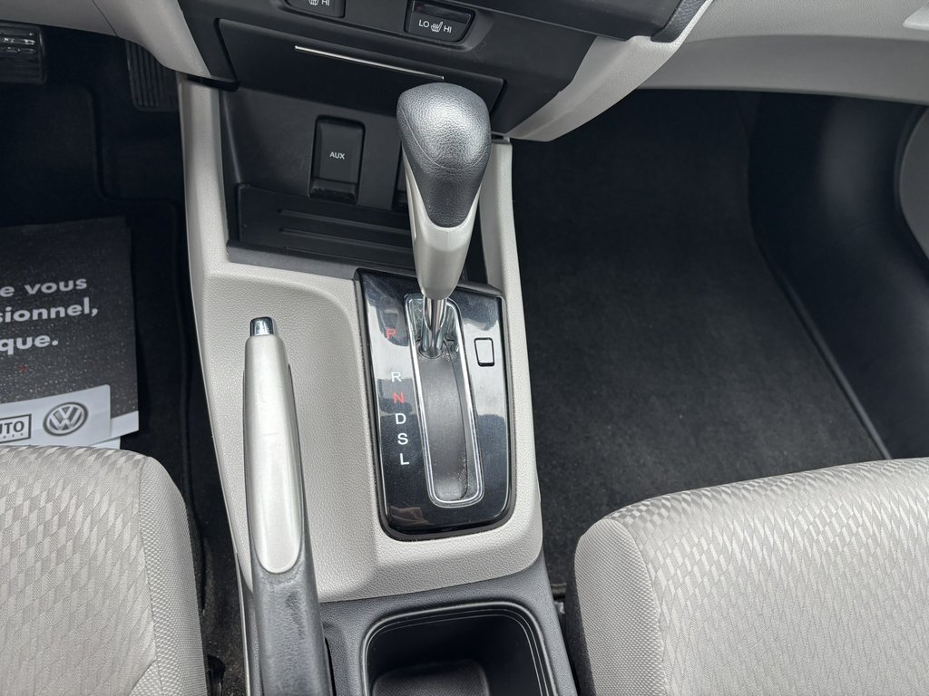 2015 Honda Civic Sedan 4dr Auto LX in Saint-Georges, Quebec - 13 - w1024h768px