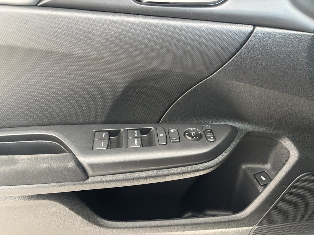 2017 Honda Civic Sedan 4dr CVT LX in Saint-Georges, Quebec - 19 - w1024h768px