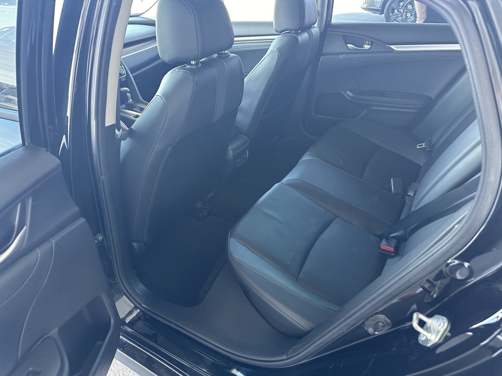 2019  Civic Sedan Touring CVT in Saint-Georges, Quebec - 24 - w1024h768px