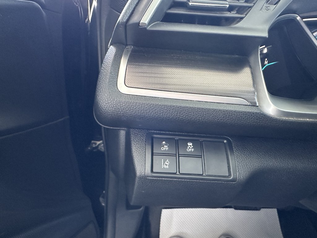 2019  Civic Sedan Touring CVT in Saint-Georges, Quebec - 20 - w1024h768px