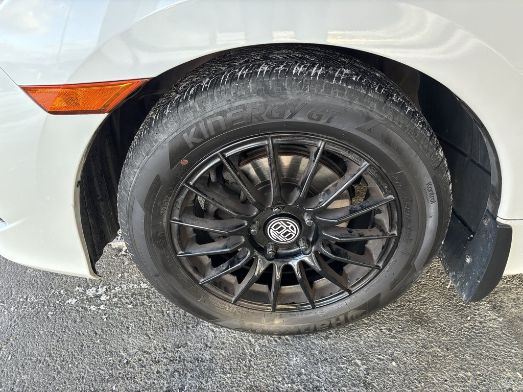 2019 Honda Civic Sedan DX Manual in Saint-Georges, Quebec - 9 - w1024h768px