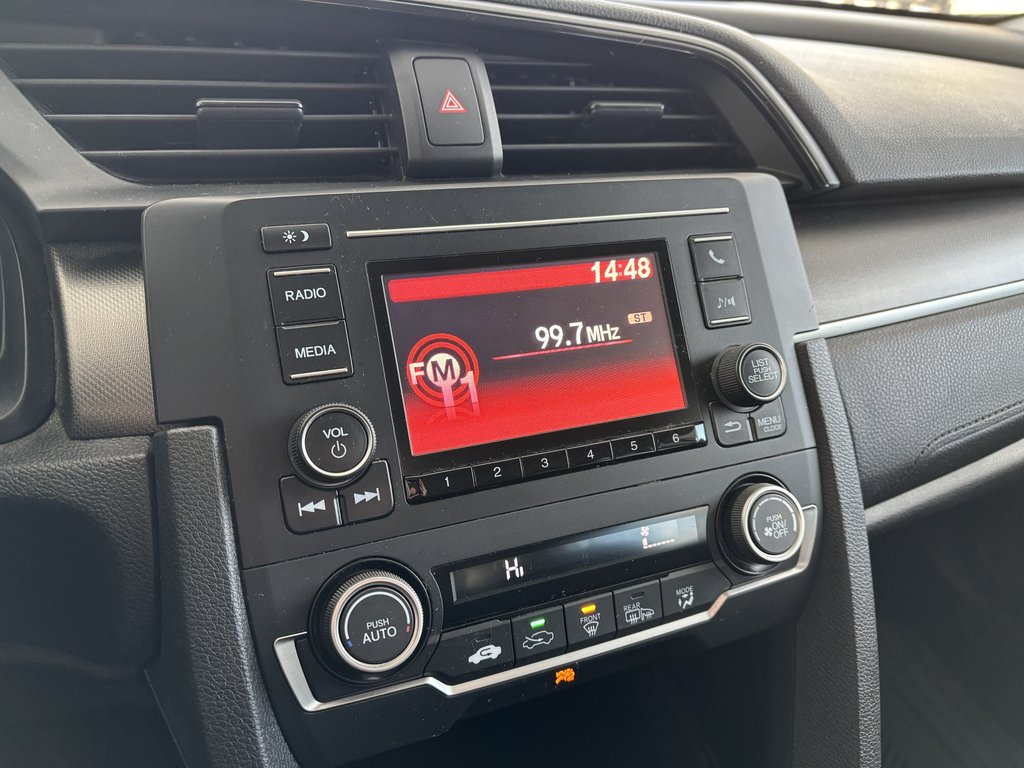 2019 Honda Civic Sedan DX Manual in Saint-Georges, Quebec - 15 - w1024h768px