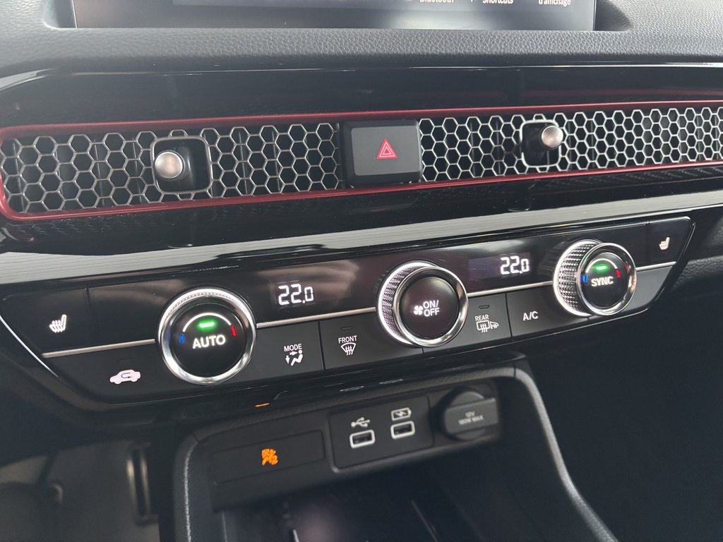 Honda Civic Si Sedan Manual 2023 à Saint-Georges, Québec - 17 - w1024h768px