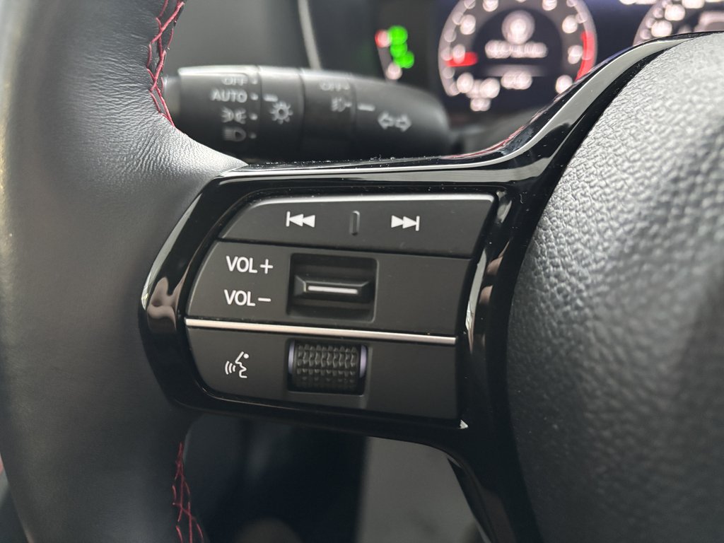 Honda Civic Si Sedan Manual 2023 à Saint-Georges, Québec - 14 - w1024h768px