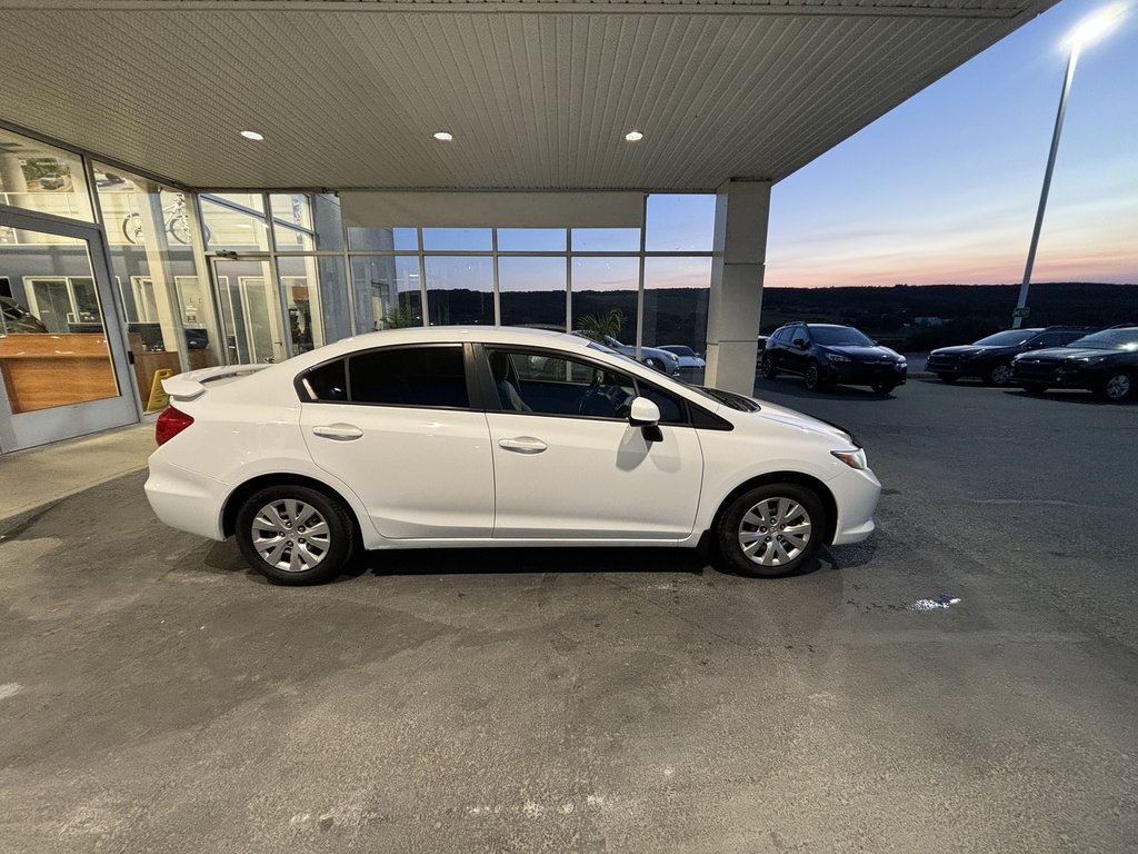 2012  Civic 4dr Man LX in Saint-Georges, Quebec - 2 - w1024h768px