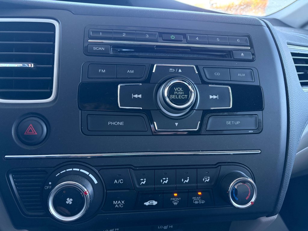 2014 Honda Civic LX in Saint-Georges, Quebec - 13 - w1024h768px