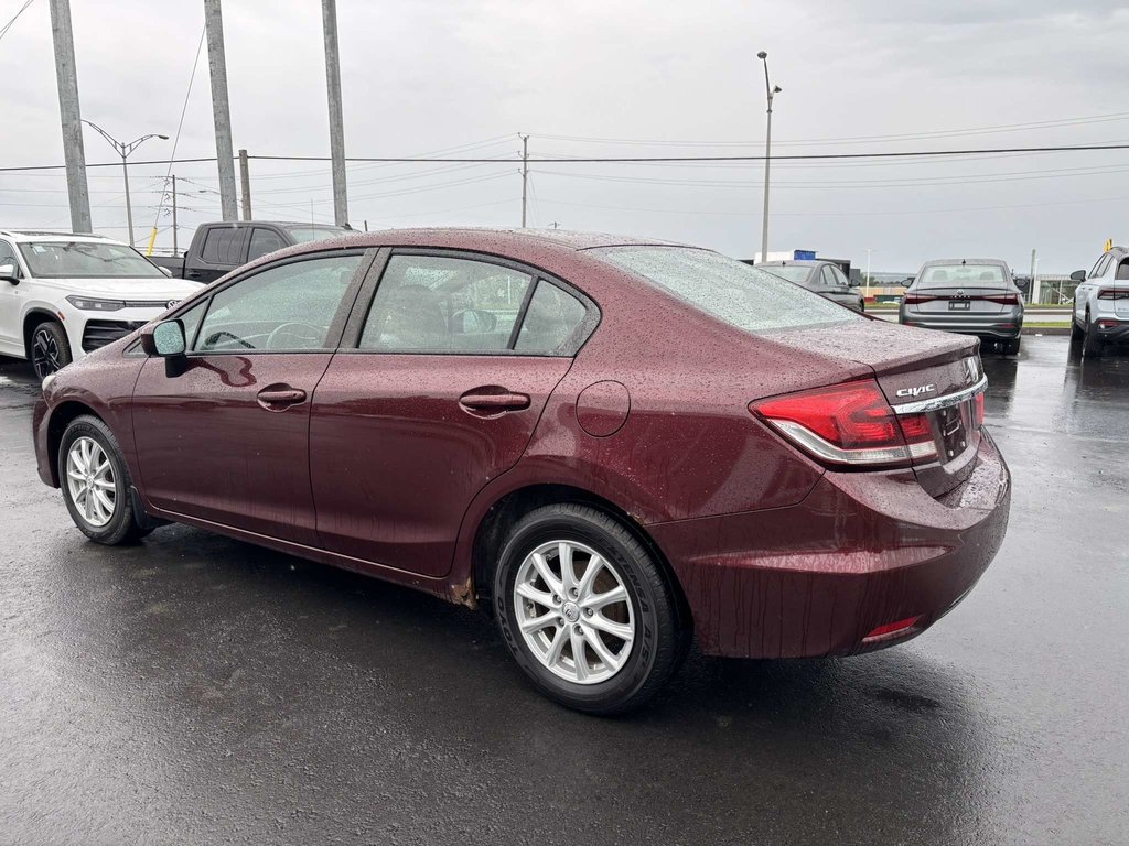 Honda Civic LX 2015 à Saint-Georges, Québec - 4 - w1024h768px