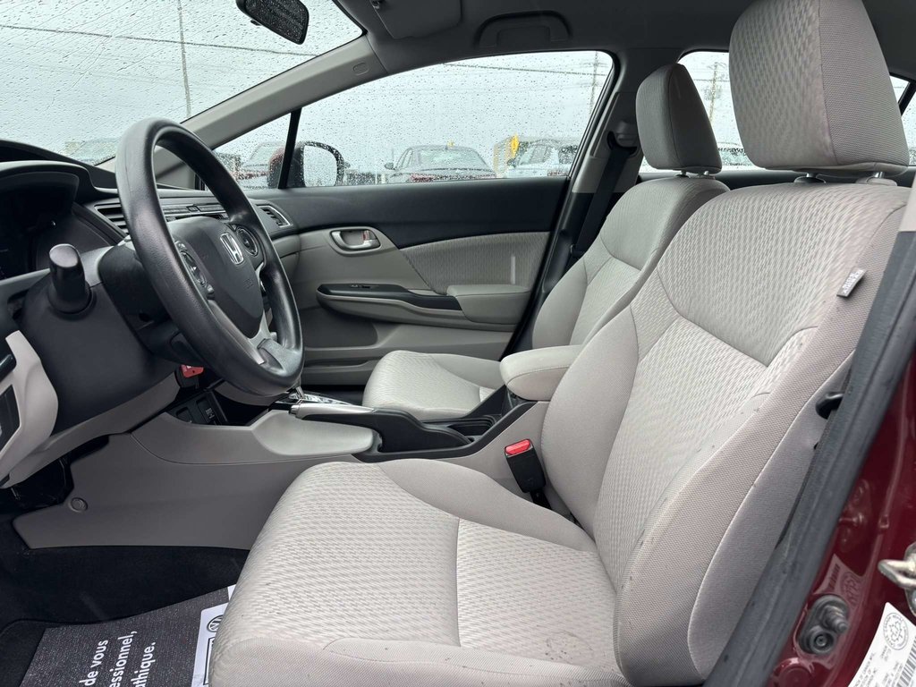 Honda Civic LX 2015 à Saint-Georges, Québec - 8 - w1024h768px