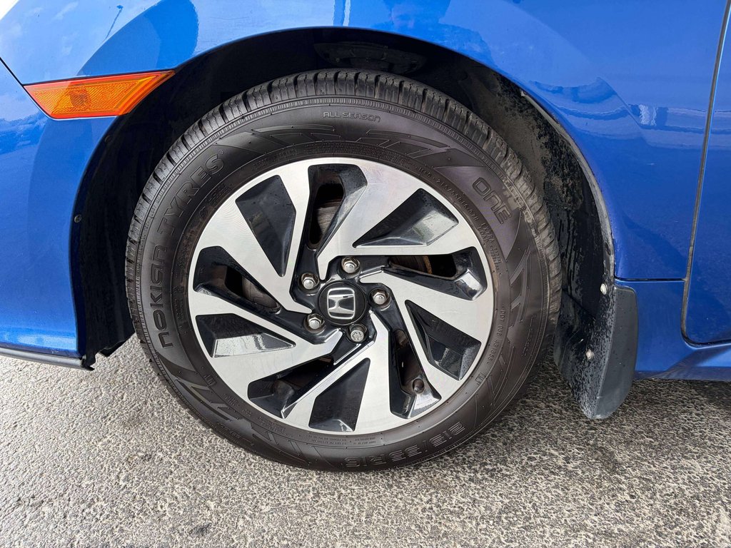 Honda Civic LX 2017 à Saint-Georges, Québec - 9 - w1024h768px